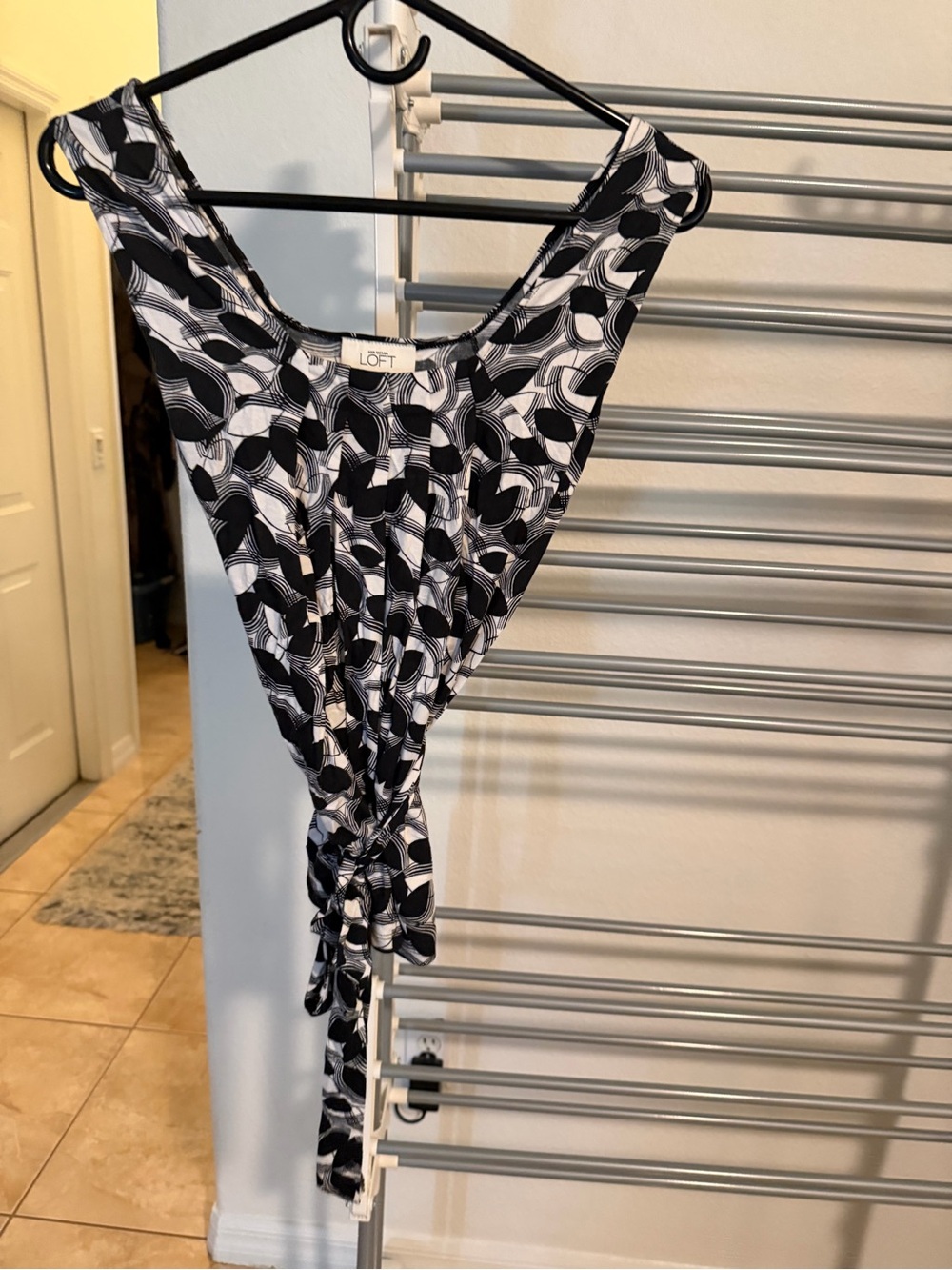 LOFT Black & White Tie-Front Sleeveless Blouse